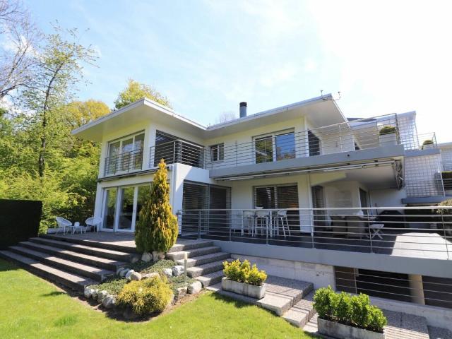Villa jumelle avec grand jardin! Dreamo. Ch