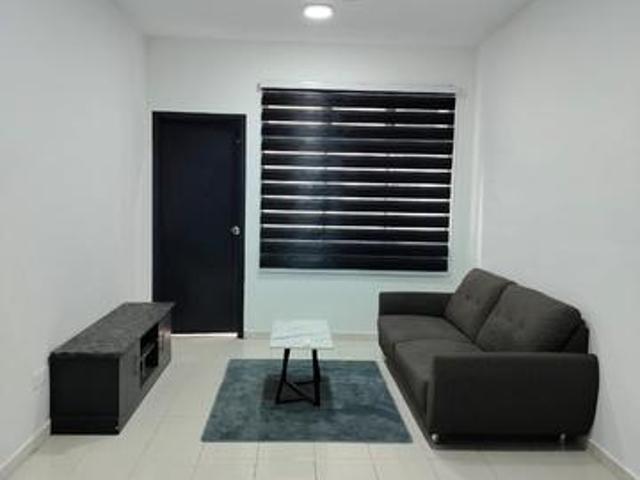 Villa krystal 3 Bed Low floor New Renovation Full Furnish Selesa Jaya