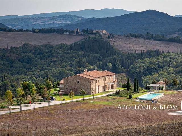 Villa La Sorgente con piscina riscaldata, energia solare V. 980m² Volterra