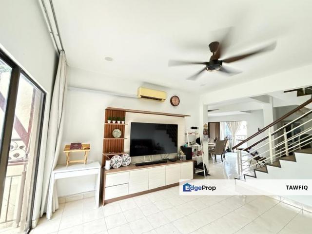 Villa Laman Tasik