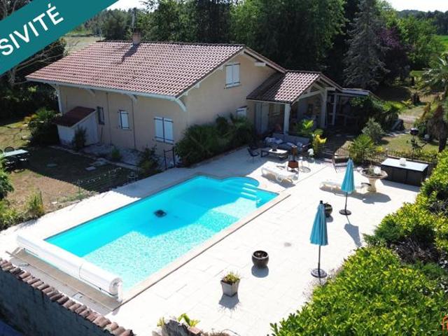 Villa landaise avec piscine à Léon