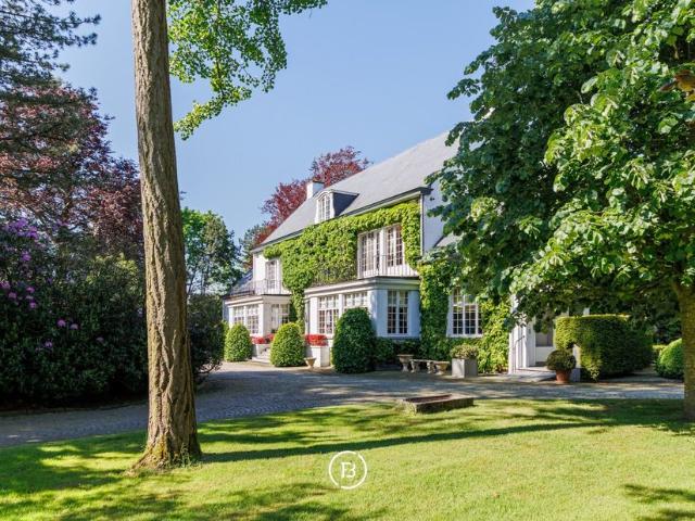 Villa landhuis te koop voor 3495000 euro met 11 slaapkamers