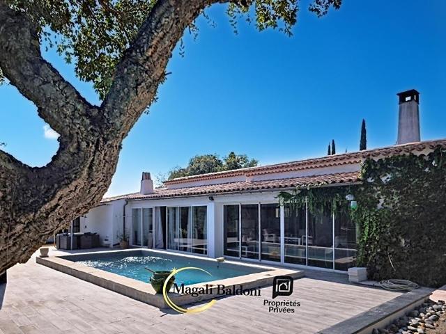 Villa Le Muy 7 pièces 234 m2 PISCINE T3 GARAGE