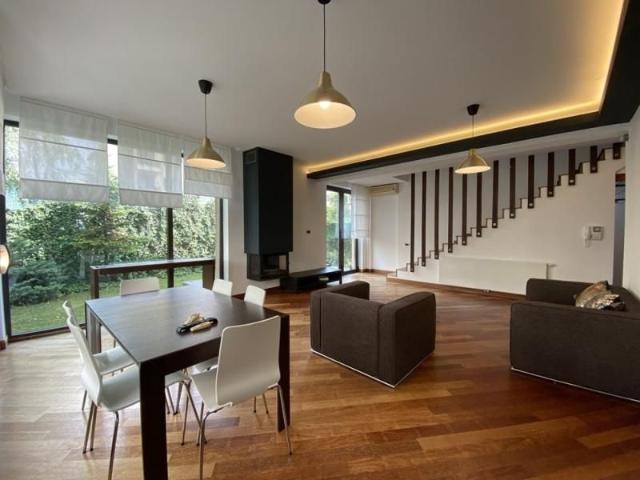 Villa located in a residential complex, Pipera area