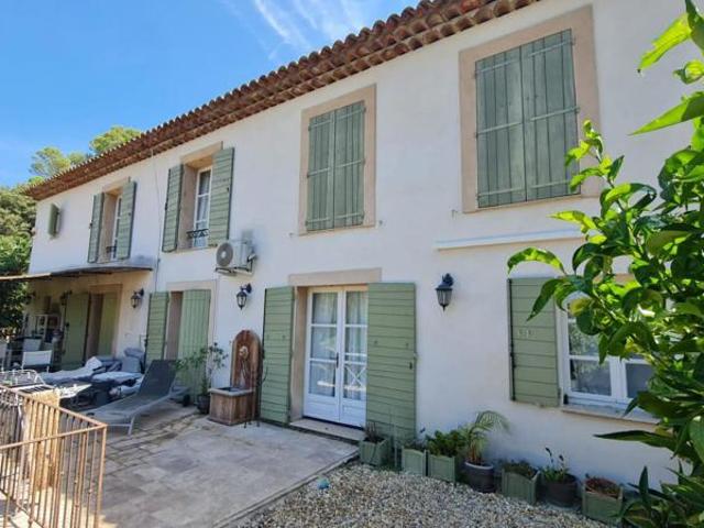 Villa Lorgues 5 pièce s 246 m2