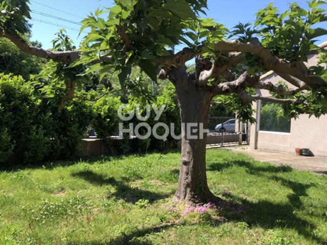 Villa lumineuse Plain pied sur 523 m² de jardin