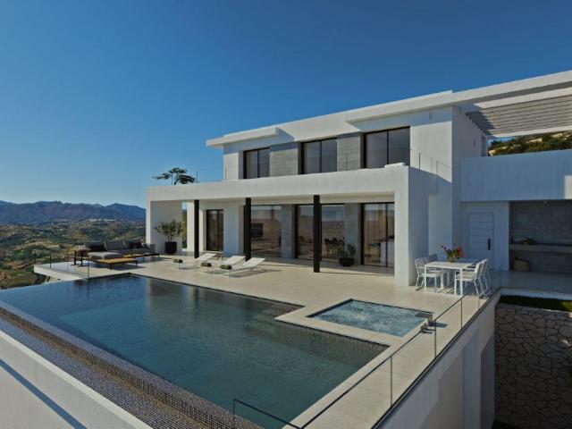 Villa Luna está basada en el concepto interiorista Living IN. 565m² Benitachell