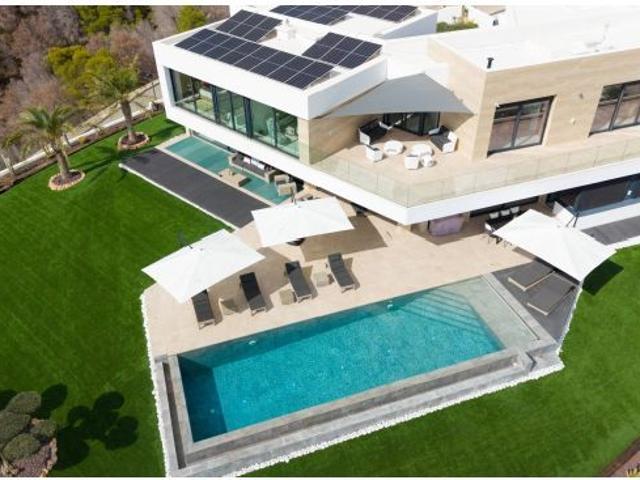 Villa Luna. Propiedad de lujo en venta en Altea con vistas panorámicas