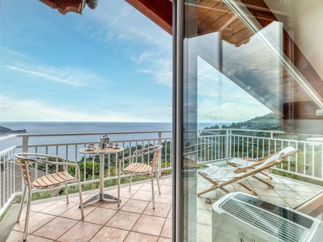 Villa Luce del Sol with Pool S