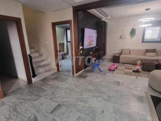 Villa luxueuse avec piscine à vendre