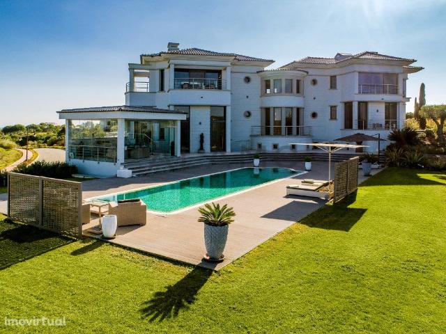 Villa Luxuosa com 5 Quartos em Monte Rei Golf Resort