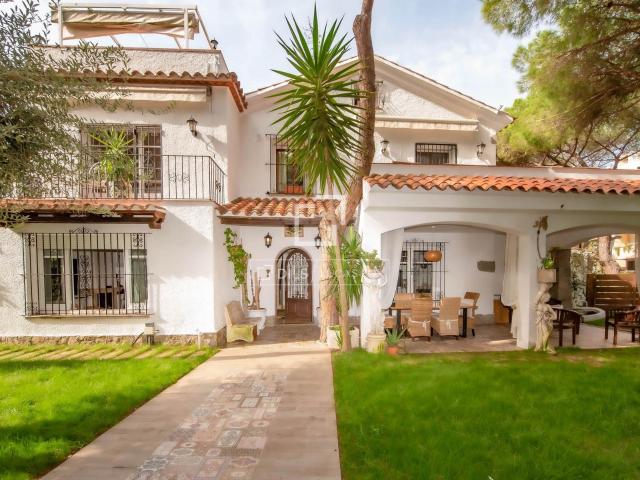 Villa Magdalena es una fabulosa propiedad en el centro de Pl. 305m² Platja d'Aro