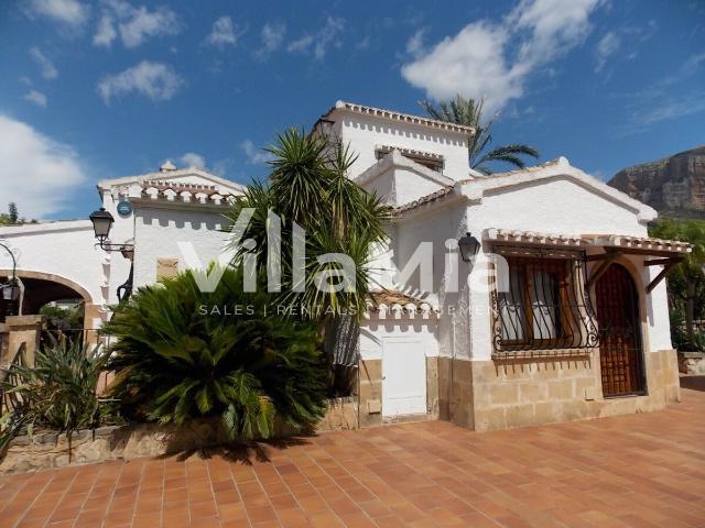 Villa magnífica en pleno contacto con la naturaleza, junto a. 600m² Jávea Xabia