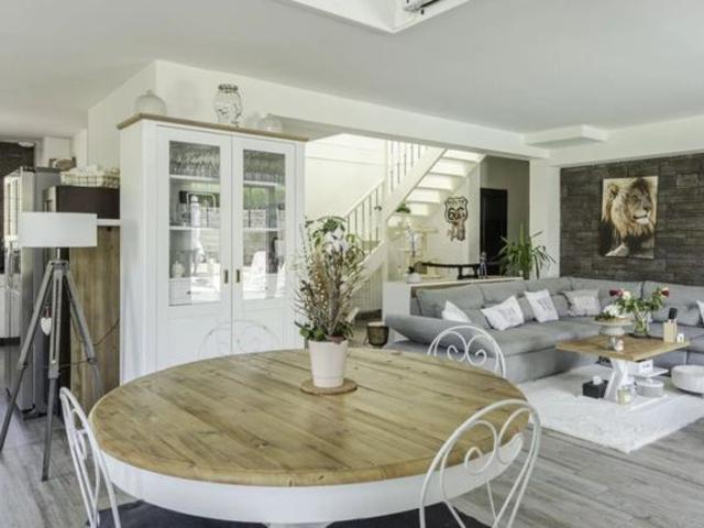 Villa • Magny le Hongre