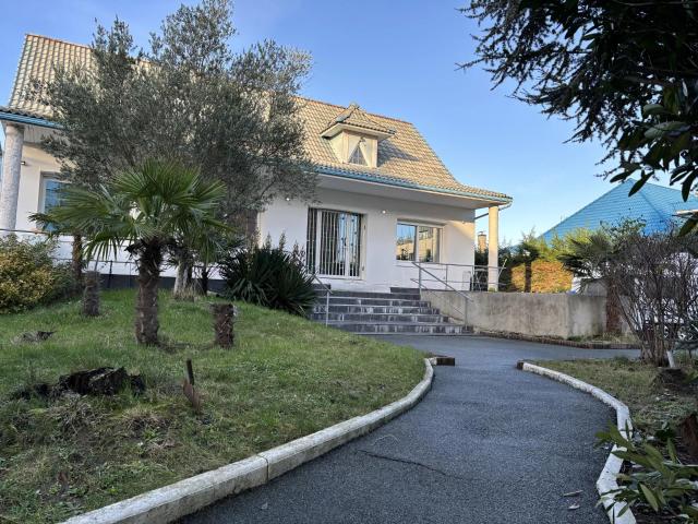 VILLA MARYSE