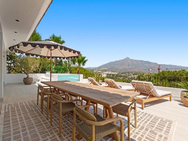 Villa, Marbella 956m² Nueva Andalucia