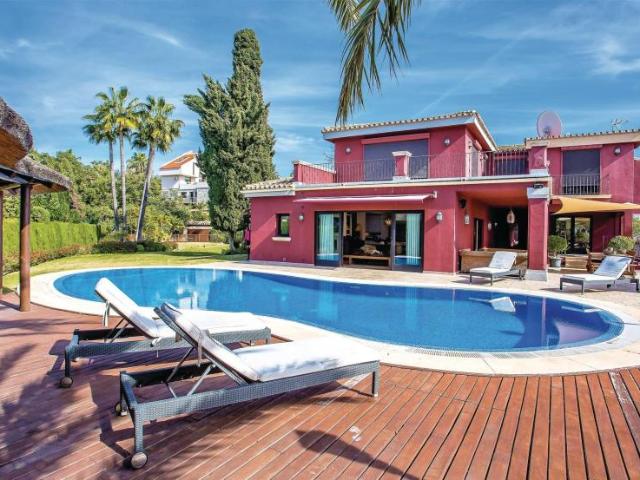 Villa Marbella Malaga 103320944