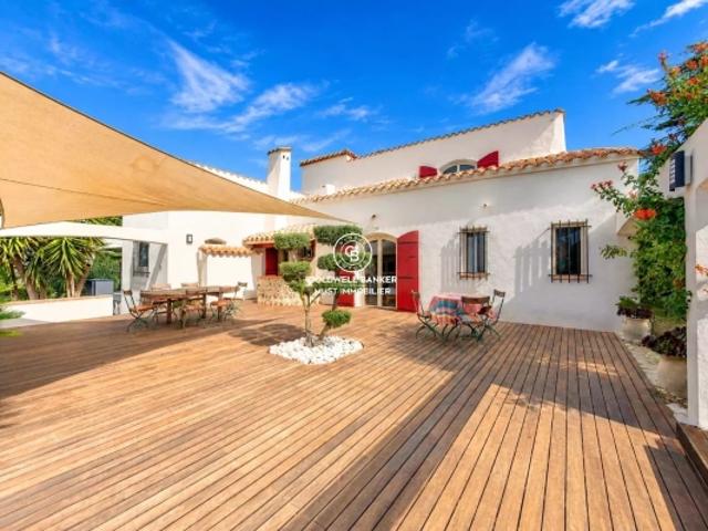 Villa Mas Llaro