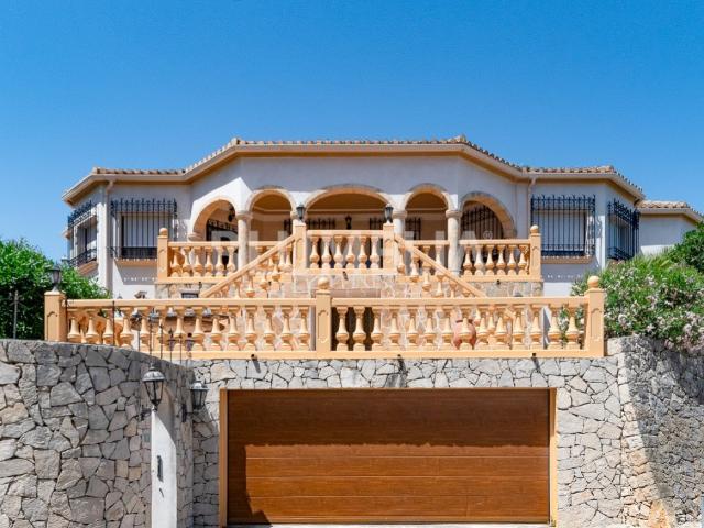 Villa mediterránea con vistas al mar en venta en Dénia 0m² Dénia