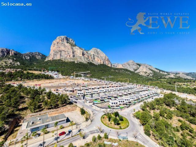 Villa mediterránea con vistas al mar y montaña en Polop