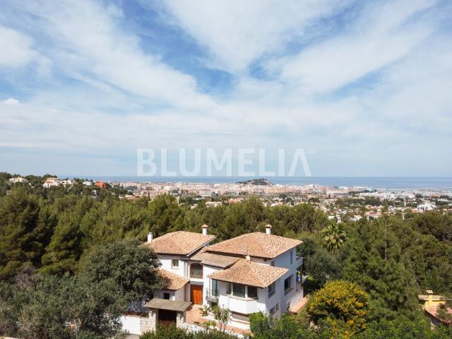 Villa mediterránea de 6 habitaciones con vistas al mar en ve. 456m² Dénia