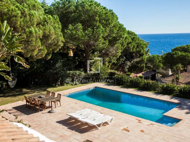Villa mediterránea en venta en la mejor zona residencial de. 555m² Lloret de Mar