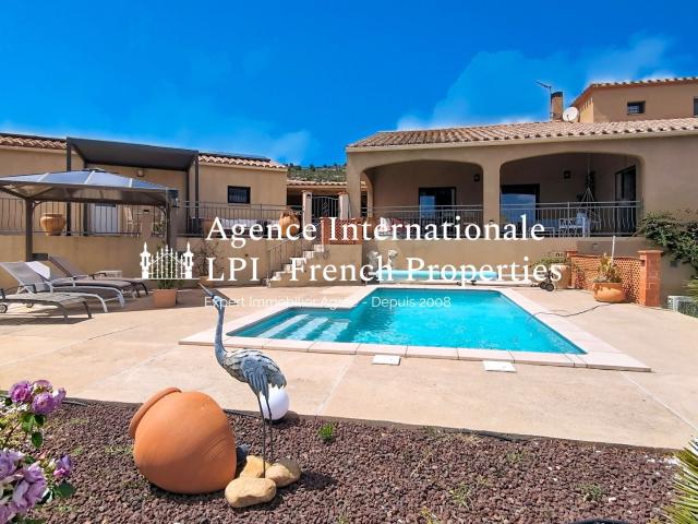 Villa Méditerranéenne Contemporaine avec piscine Vue panor. 151m² Opoul Périllos