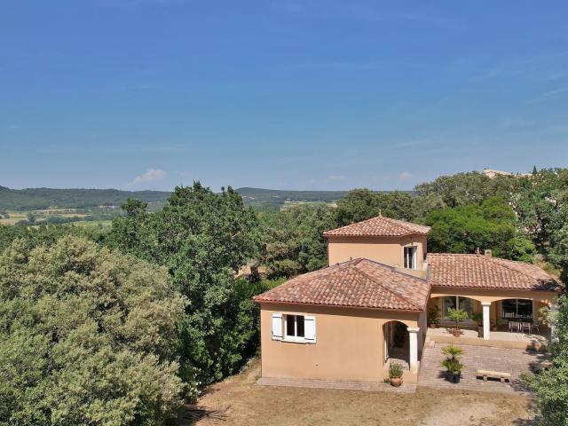 Villa méridionale aux portes d'Uzès