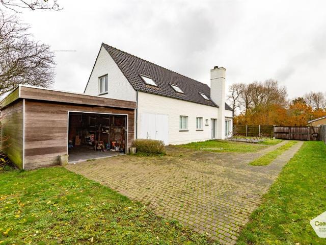 Villa met 5 slaapkamers te Oostduinkerke!