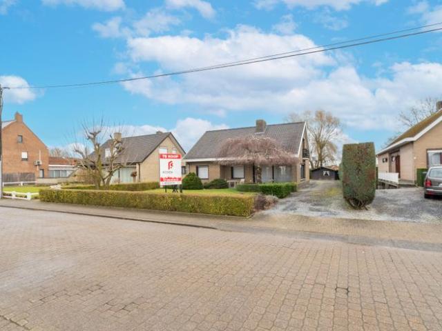 VILLA MET LANDELIJK VERZICHT