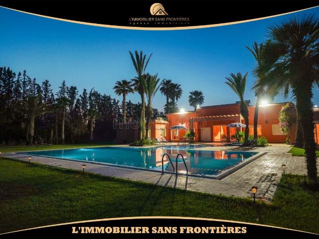 Villa meublée à louer à Route de Fès, Marrakech — 2 piscines privées — 2 hectares