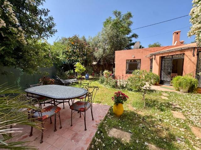 Villa meublée 200 m2 sur terrain 300 m2