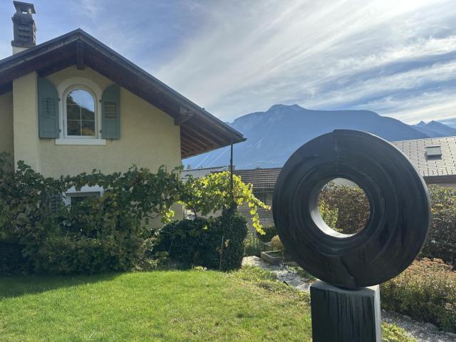 Villa mit 2 Wohnungen in Venthône