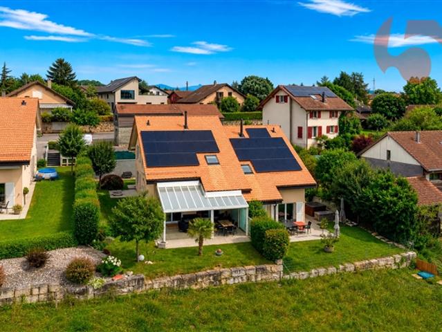 Prächtige Villa mit 4,5 Zimmern und Panoramablick auf den Jura und die umliegende Landschaft