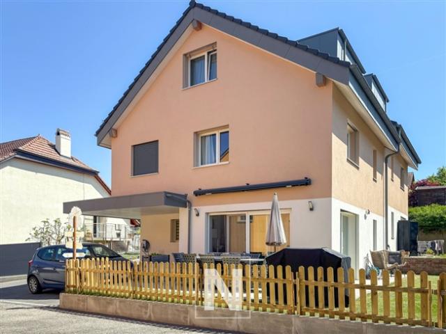 Villa mit 5,5 Zimmern von etwa 155 m² und Garten