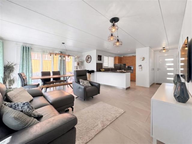 Villa zum Verkauf in Épautheyres mit 5,5 Zimmern – 155 m², mit Garten