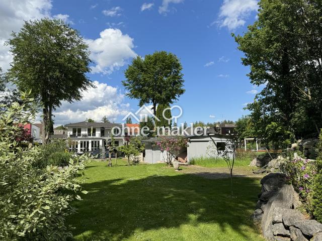 Helles Haus mit Dachterrassen ELW auf ruhigem, sonnigen SW Grund  1451m²
