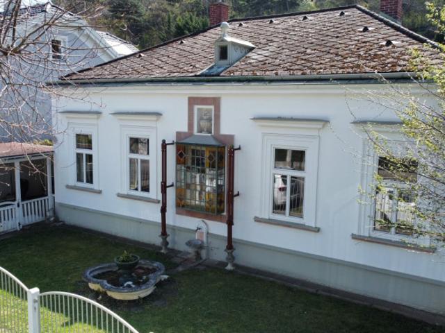 Villa mit Swimmingpool in Toplage