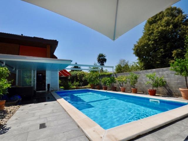 Villa mit Pool und Garten in Magliaso zu verkaufen