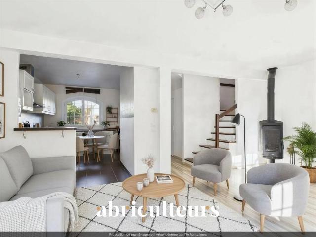 Villa mitoyenne 89m2 avec jardin, 3 chambres et accès piscine – Domaine sécurisé en vente à Villeneuve Loubet 06270