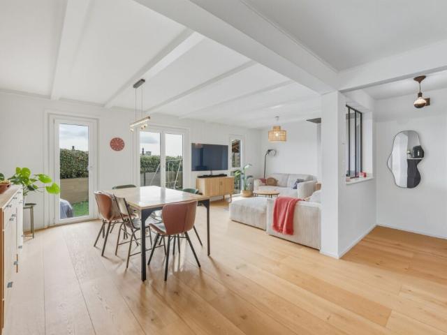 Villa mitoyenne entièrement rénovée à Orbe