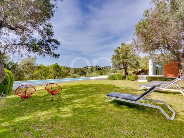 Villa Moderna no Campo do Algarve 176m² Santa Bárbara De Nexe
