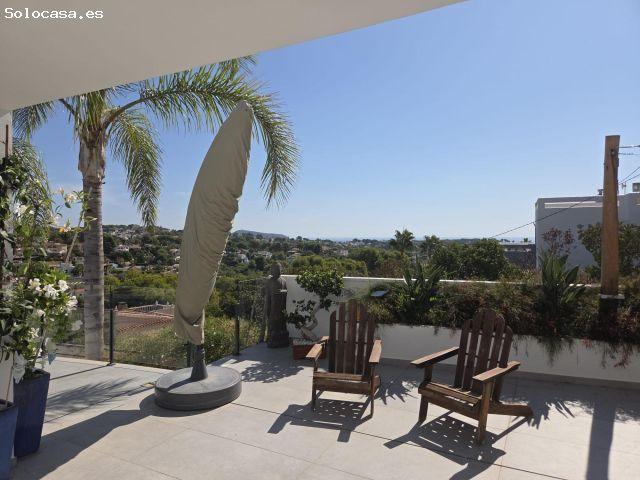Villa moderna con vistas al mar en Benissa Costa