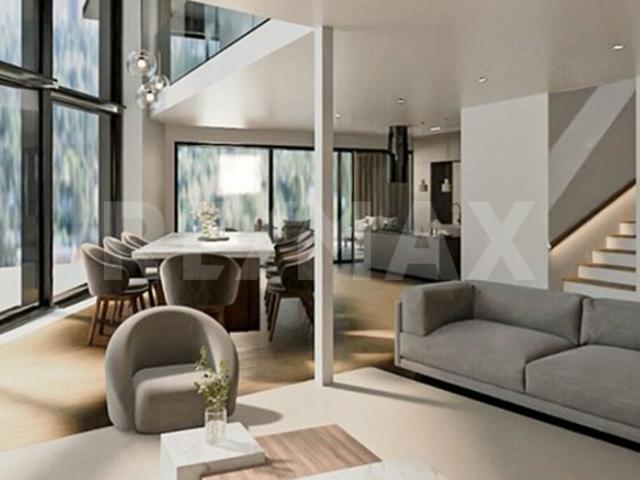 Villa moderna con licenza edilizia approvata
