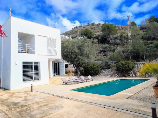 Villa moderna con piscina cerca de la playa El Portet 278m² Moraira