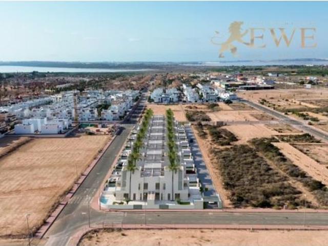Villa moderna con piscina en Rojales