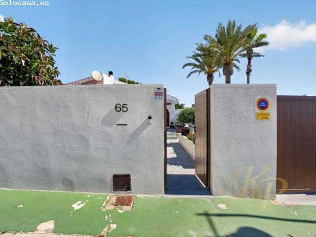 VILLA MODERNA DE UNA SOLA PLANTA Y 3 DORMITORIOS SITUADA EN LA CODICIADA