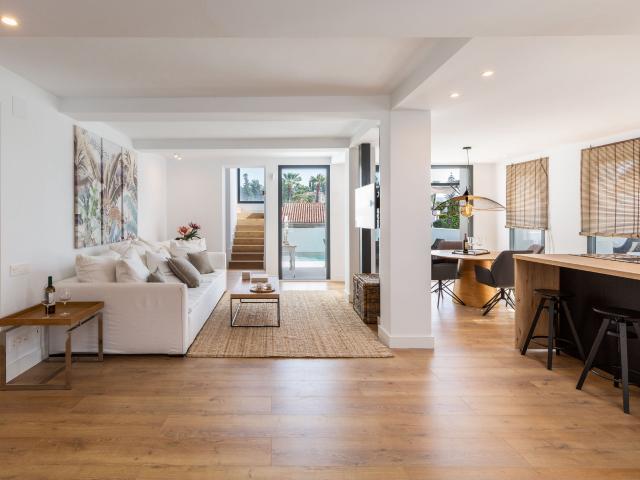 Villa moderna de 3 dormitorios y 4 baños en el corazón de Nueva Andalucía