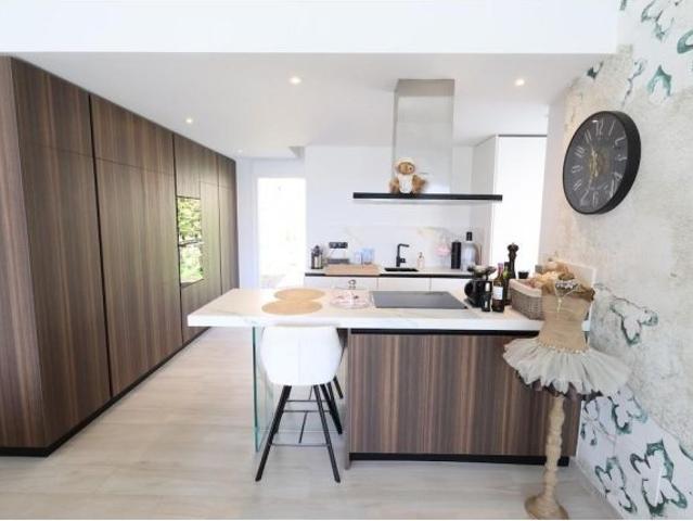 VILLA MODERNA EN ALGORFA DE 3 DORM. 2 BAÑOS