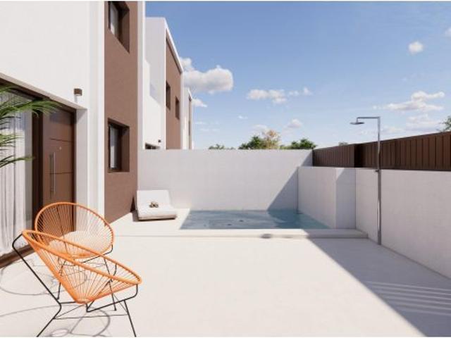 VILLA MODERNA EN PILAR DE LA HORADADA